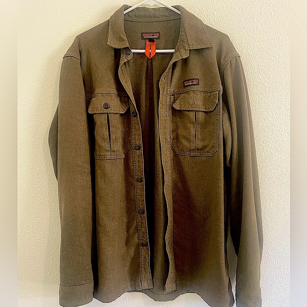 Patagonia men’s workwear shirt
